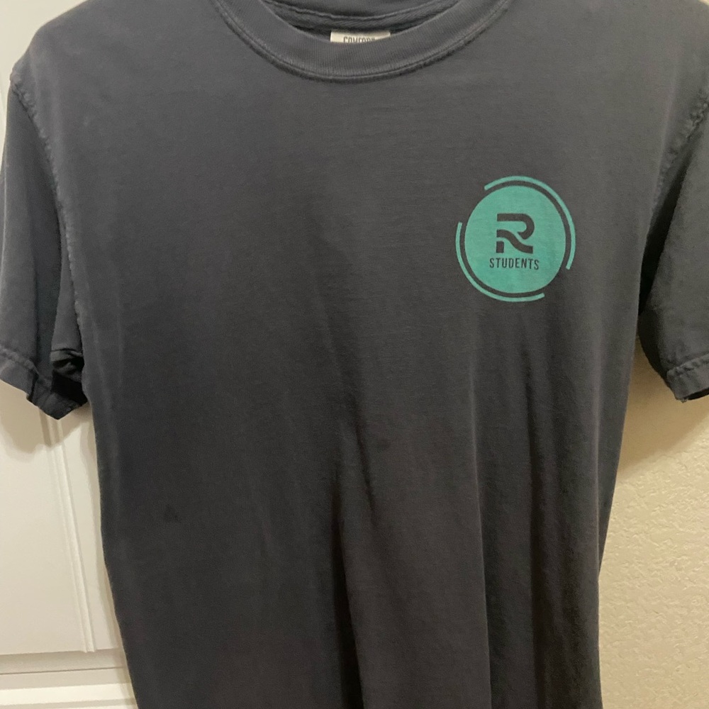 tee shirt